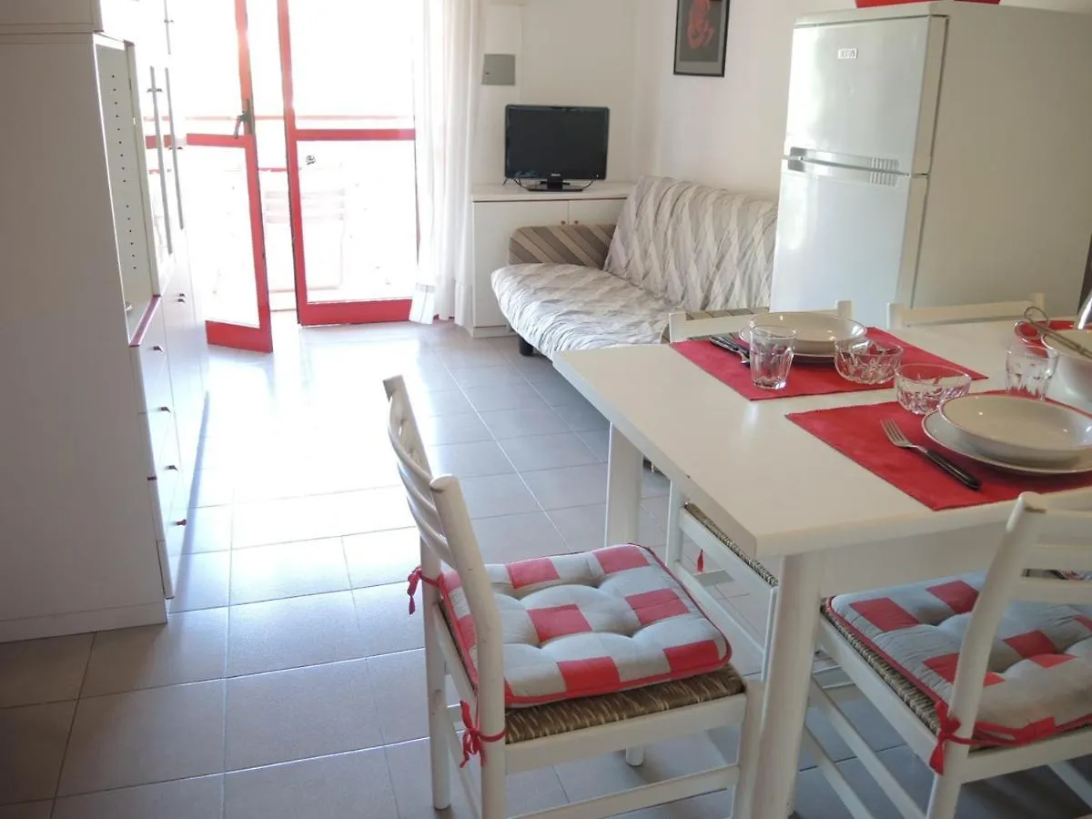 Flat In Residence With Swimming Pool In Bibione Apartment