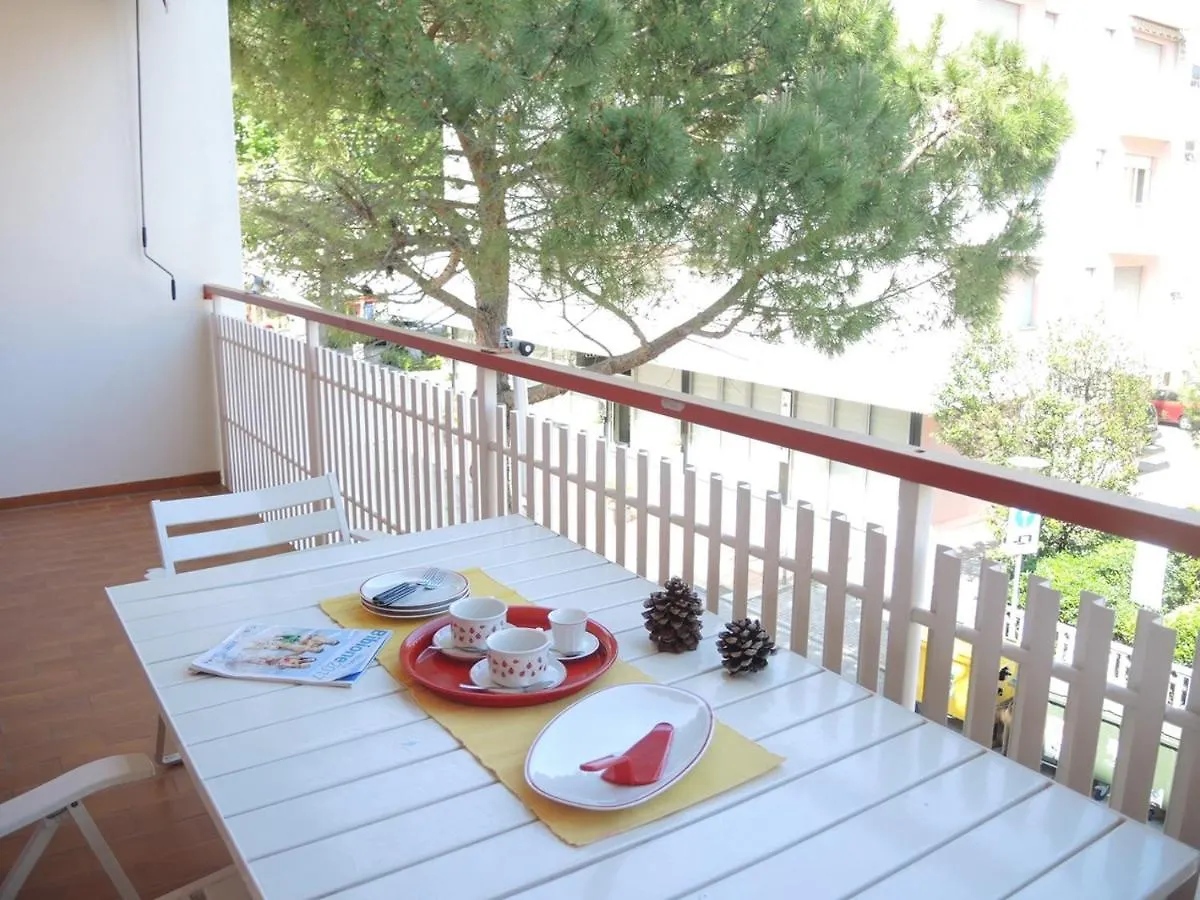 Flat In Residence With Swimming Pool In Bibione Apartment