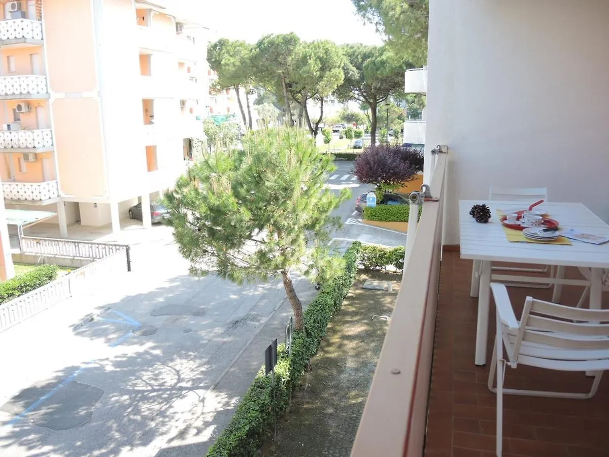 Apartment Flat In Residence With Swimming Pool In Bibione