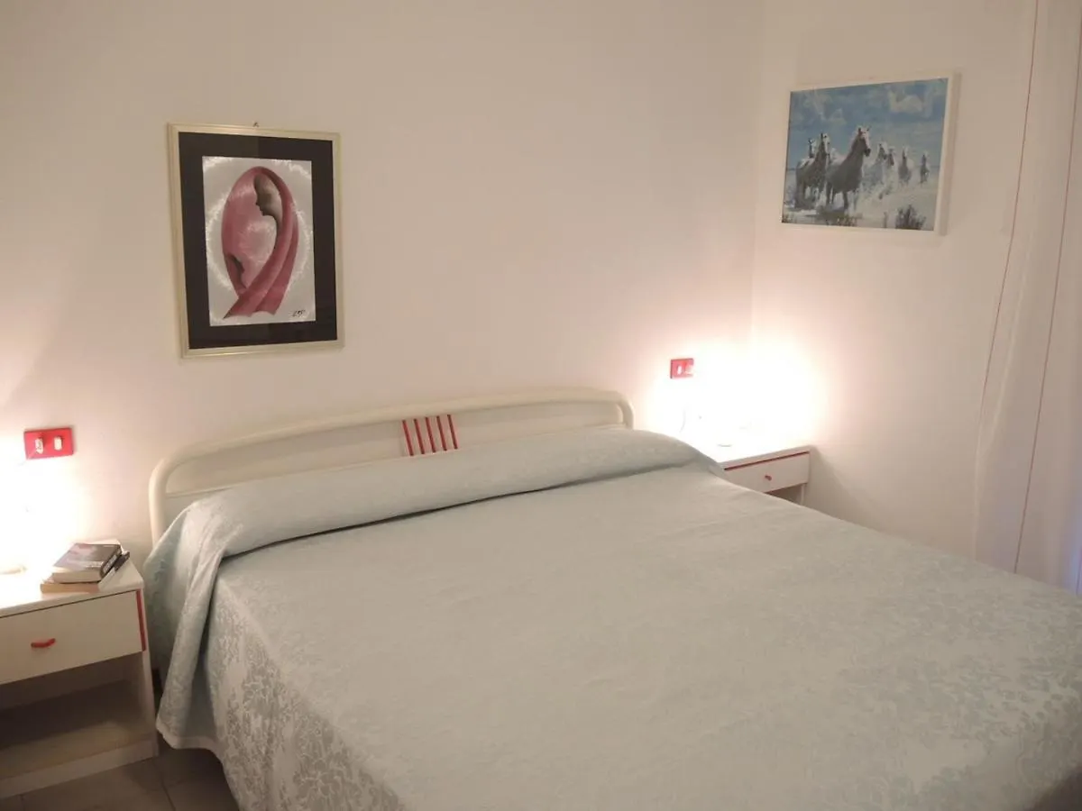 Flat In Residence With Swimming Pool In Bibione
