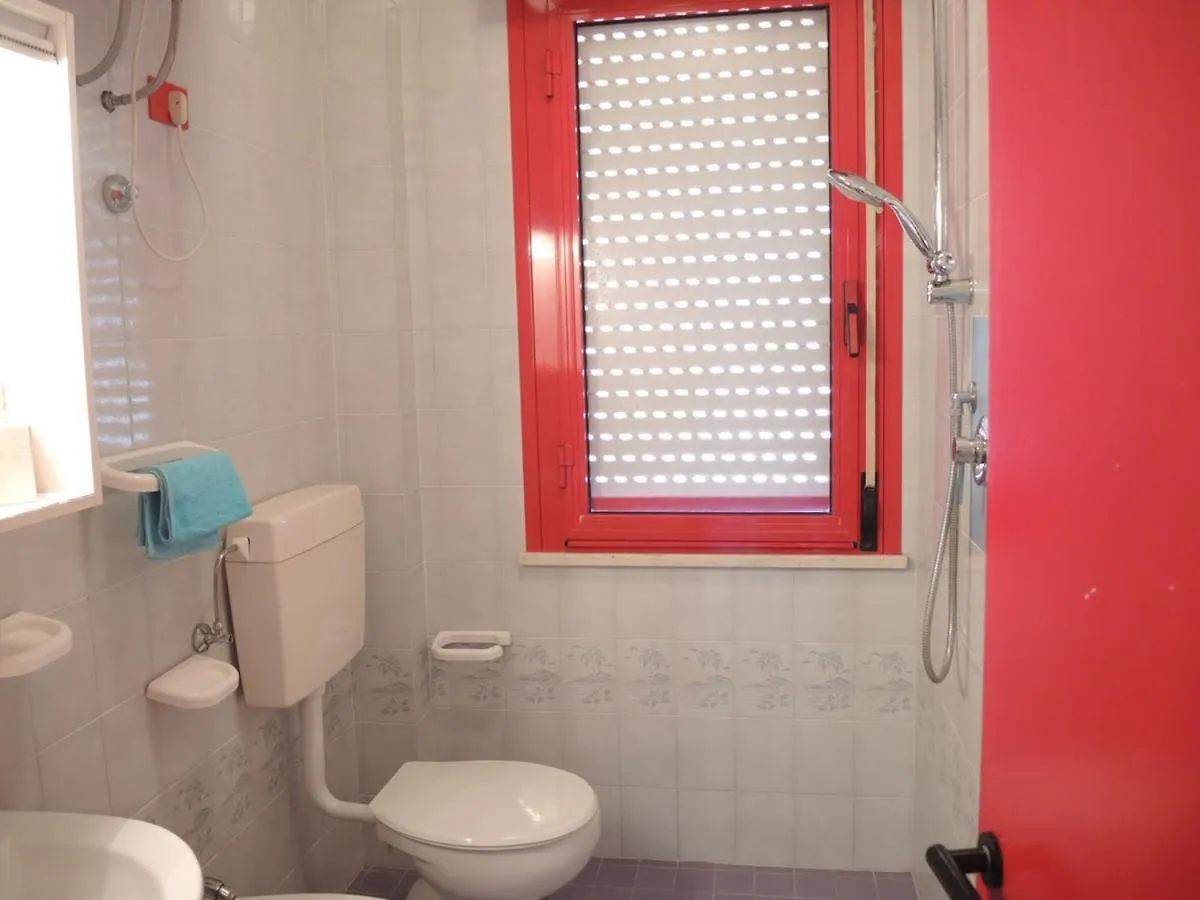 Flat In Residence With Swimming Pool In 비비오네 0*,  이탈리아