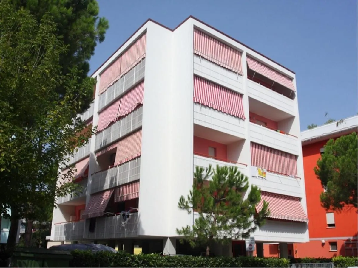 Flat In Residence With Swimming Pool In Bibione 0*,