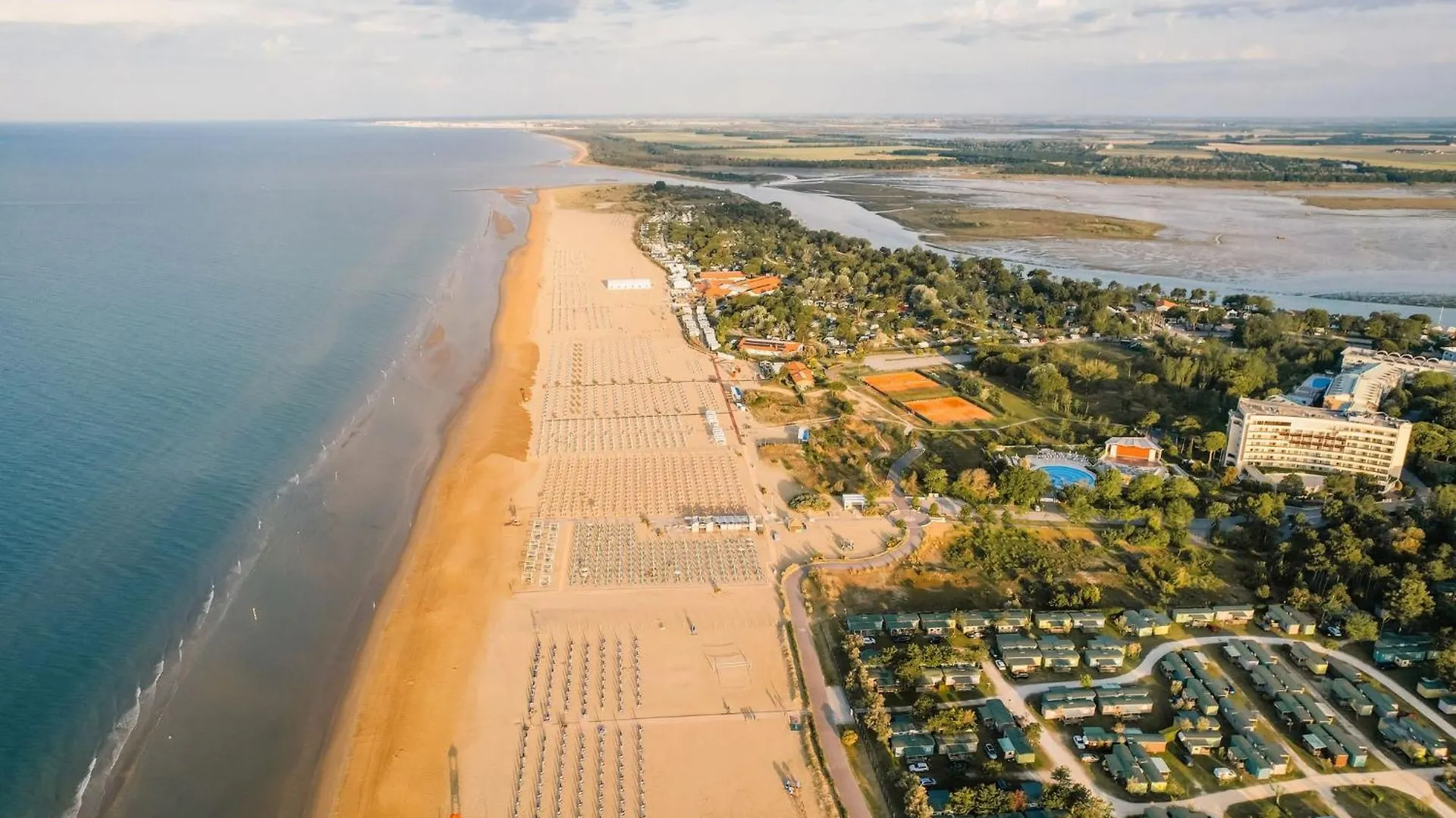 Flat In Residence With Swimming Pool In Bibione Italy